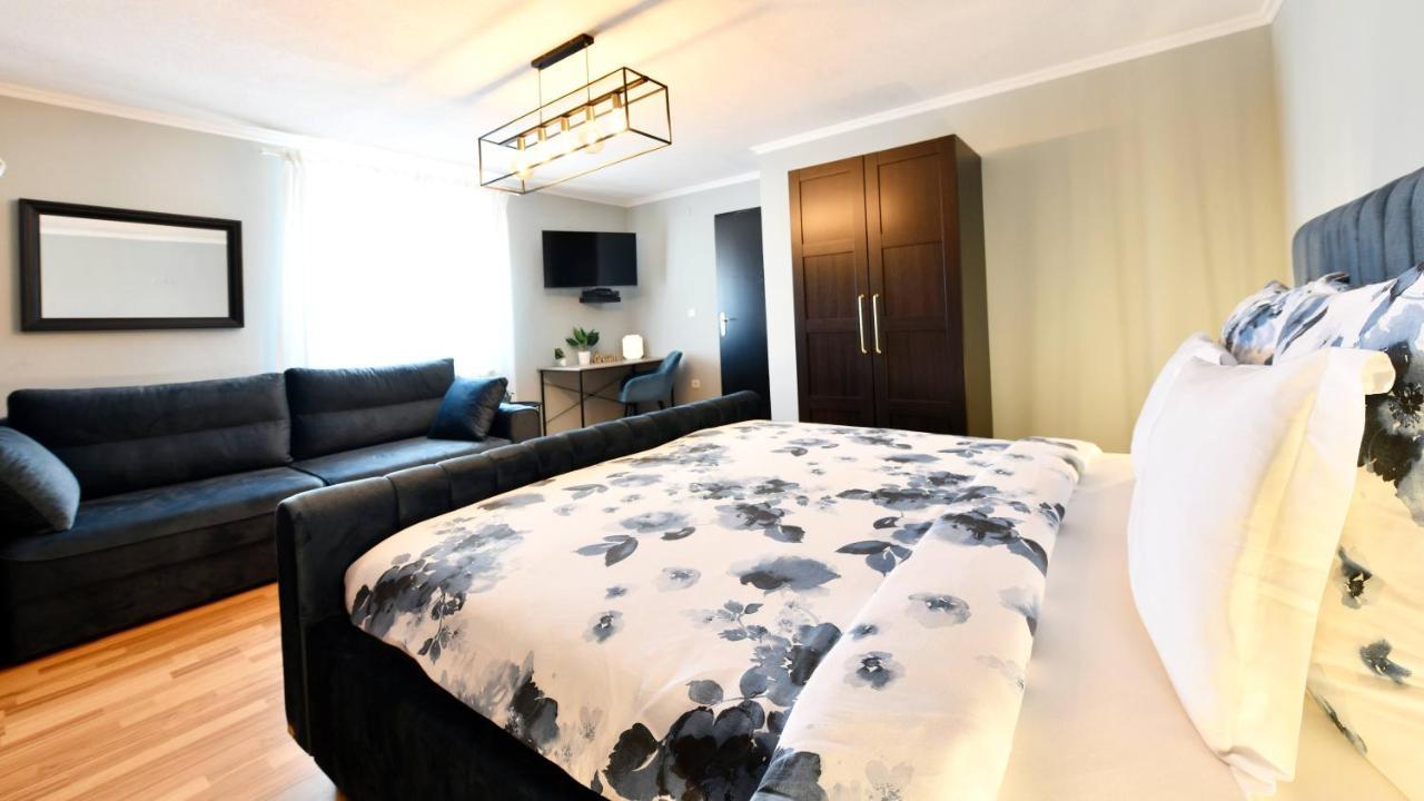 Apartments Green Park Rakovica Exterior photo